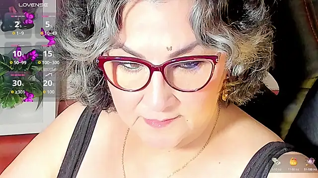 cataleya mom online show from October 22, 2025, 10:19 pm