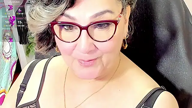 Snapshot of cataleya_mom chatting on February 24, 2026, 1:28 am cataleya mom online show from February 24, 2026, 1:28 am