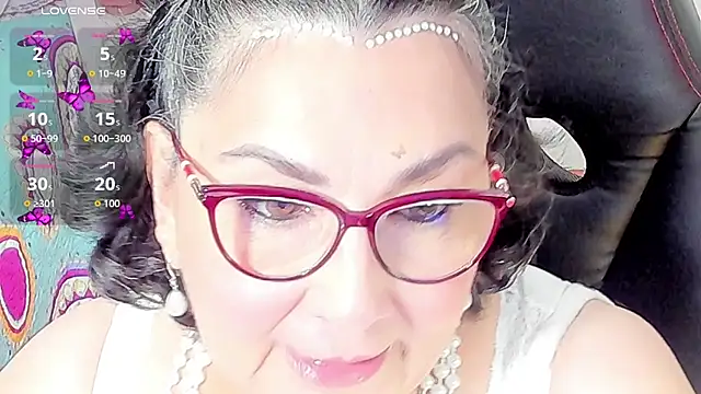 cataleya mom online show from October 11, 2025, 2:01 am