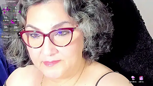 cataleya mom online show from November 11, 2025, 10:21 am