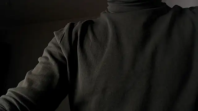 henryaxe online show from March 13, 2026, 10:09 am