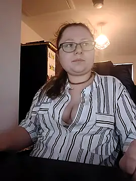 Kiarassecrets online show from March 24, 2026, 9:09 am