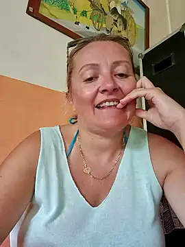 lady charlyne online show from February 3, 2025, 5:24 pm
