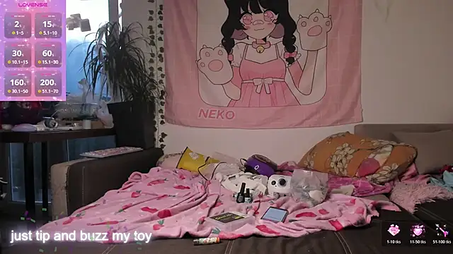 Snapshot of Freakcute_ chatting on November 7, 2025, 3:38 pm Freakcute online show from November 7, 2025, 3:38 pm