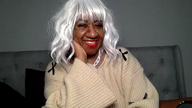 BreanaDivine online show from January 5, 2025, 8:31 pm