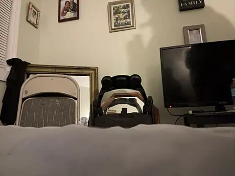 Snapshot of punani4johnny chatting on January 11, 2025, 11:24 pm punani4johnny online show from January 11, 2025, 11:24 pm
