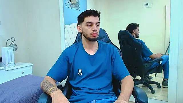 Michael magno online show from November 3, 2025, 10:13 pm