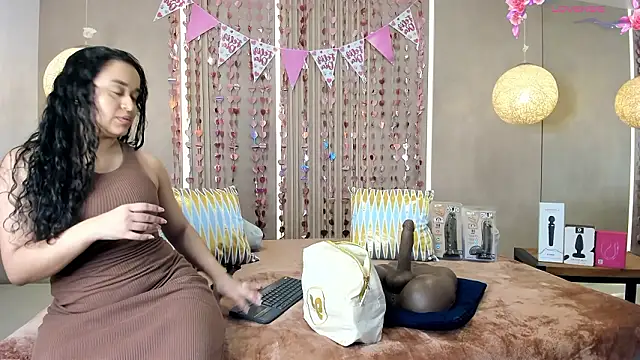 sabrina shark  online show from February 16, 2026, 2:43 am