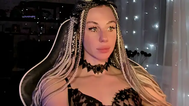 Snapshot of elena_addiction chatting on July 8, 2026, 5:46 pm elena addiction online show from July 8, 2026, 5:46 pm
