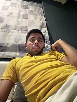 rhuh3991 online show from April 7, 2026, 1:35 pm