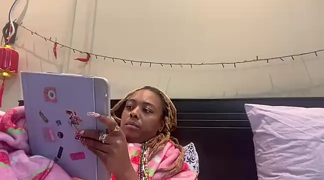 ChocolateCakeQueen online show from March 16, 2025, 10:53 pm