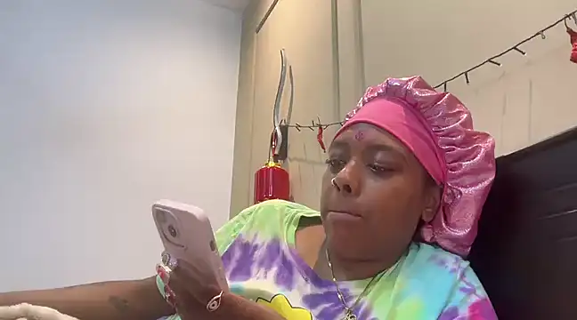 ChocolateCakeQueen online show from March 1, 2025, 1:32 am
