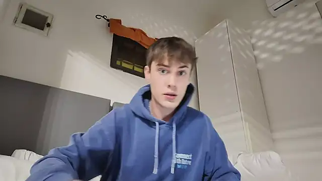 twinkyjd  online show from November 13, 2025, 11:08 pm