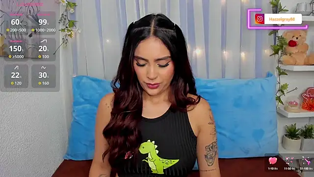 HazzelGray online show from October 15, 2025, 3:53 pm