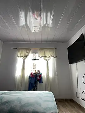 hannahb-e online show from February 5, 2026, 3:41 pm