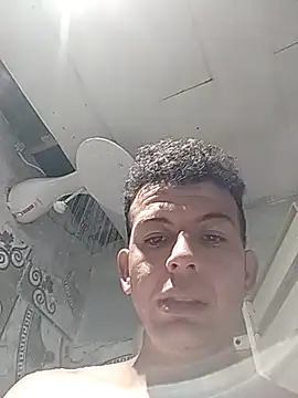 Snapshot of Meu_prazer_e_te_satisfaze chatting on January 18, 2026, 1:42 am Meu prazer e te satisfaze online show from January 18, 2026, 1:42 am