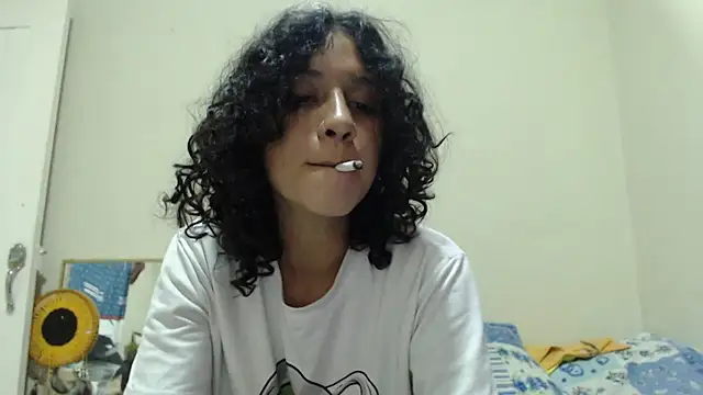 Snapshot of AlinaWoolf_ chatting on May 5, 2026, 1:41 am AlinaWoolf online show from May 5, 2026, 1:41 am