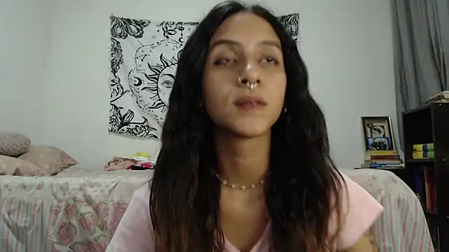 AlinaWoolf  online show from December 4, 2024, 2:36 am