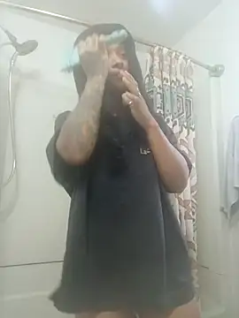 Snapshot of mariah2299 chatting on November 8, 2025, 6:33 pm mariah2299 online show from November 8, 2025, 6:33 pm