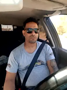 hecwil8 online show from January 19, 2026, 2:21 pm