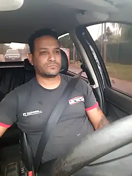 Snapshot of hecwil8 chatting on December 21, 2024, 11:33 am hecwil8 online show from December 21, 2024, 11:33 am