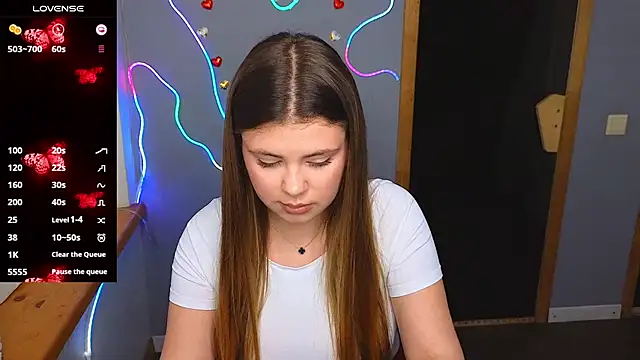 IsabellaBler online show from February 9, 2025, 1:25 pm