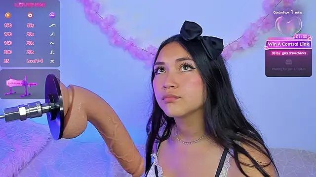 pauline golden1 online show from March 1, 2025, 4:26 am