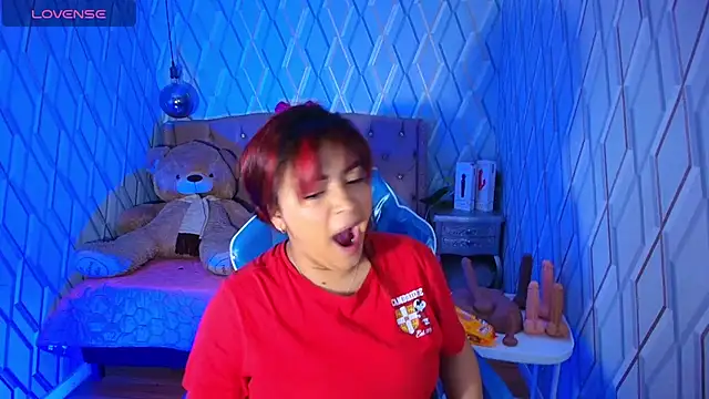 Snapshot of NicolleTaylor chatting on February 1, 2026, 4:33 am NicolleTaylor online show from February 1, 2026, 4:33 am