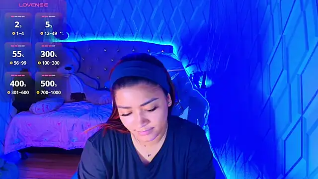 NicolleTaylor online show from November 20, 2025, 3:51 am