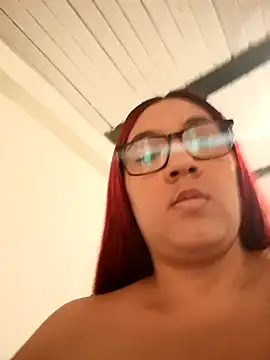 Isabella Du online show from March 26, 2026, 1:42 pm