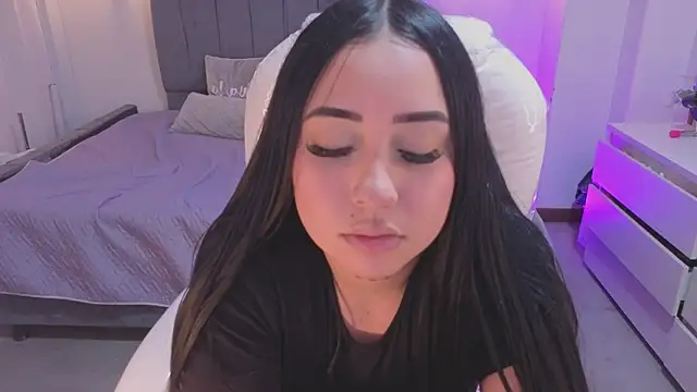 Snapshot of iam_sofiia chatting on July 4, 2026, 8:24 pm iam sofiia online show from July 4, 2026, 8:24 pm