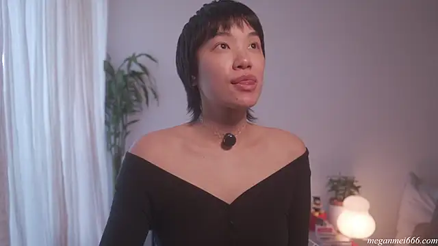 meganmei666 online show from June 1, 2026, 5:56 pm