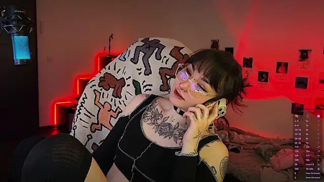 deadlysweet online show from January 7, 2026, 4:28 am