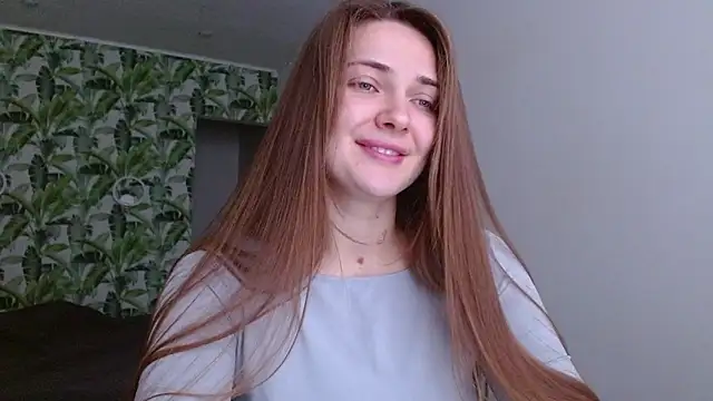 Snapshot of Olivia_shine chatting on November 30, 2025, 5:30 am Olivia shine online show from November 30, 2025, 5:30 am