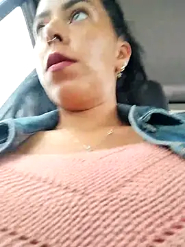 Emily Wane online show from November 14, 2025, 3:37 pm