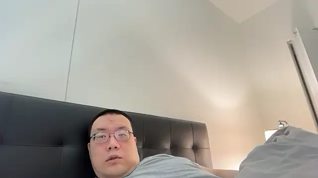 Snapshot of slaveasianboy chatting on July 19, 2026, 7:43 pm slaveasianboy online show from July 19, 2026, 7:43 pm