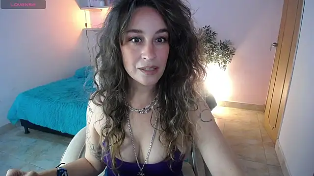 Snapshot of Paula_Paz chatting on September 10, 2025, 1:32 pm Paula Paz online show from September 10, 2025, 1:32 pm