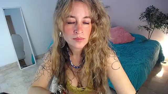 Snapshot of Paula_Paz chatting on October 9, 2025, 3:01 pm Paula Paz online show from October 9, 2025, 3:01 pm