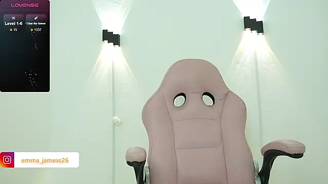 Emma jamess online show from February 27, 2026, 3:40 am