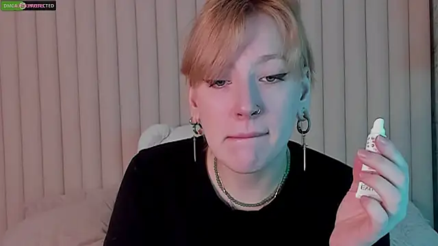 RachelCart online show from November 19, 2025, 3:06 am