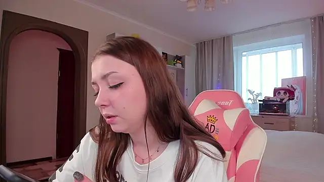 elisejays online show from January 25, 2025, 10:29 am