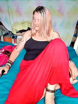 GingerKtm21 online show from March 8, 2025, 4:06 pm