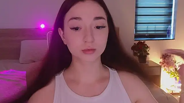 Snapshot of YasmineWest chatting on May 23, 2026, 12:53 am YasmineWest online show from May 23, 2026, 12:53 am