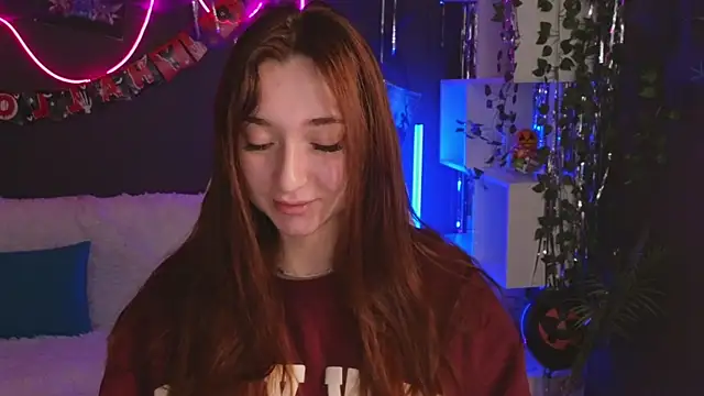 YasmineWest online show from October 29, 2025, 2:32 am