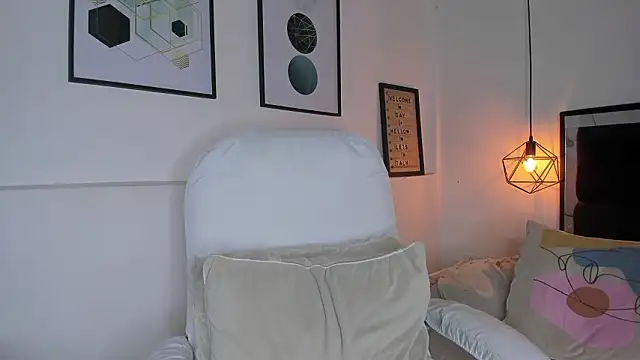 Snapshot of amysc chatting on February 14, 2026, 11:43 am amysc online show from February 14, 2026, 11:43 am