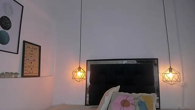 amysc online show from November 27, 2025, 1:44 pm