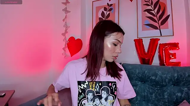 amysc online show from February 21, 2025, 1:44 pm