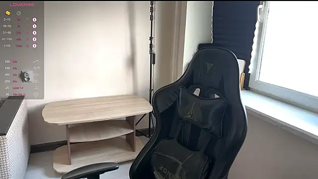 carthylovvve online show from March 1, 2026, 9:20 am