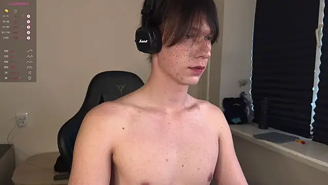 Snapshot of carthylovvve chatting on November 2, 2025, 1:49 pm carthylovvve online show from November 2, 2025, 1:49 pm