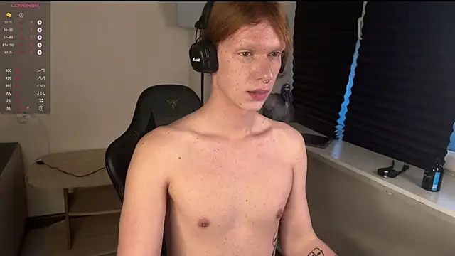 Snapshot of carthylovvve chatting on November 28, 2025, 1:55 pm carthylovvve online show from November 28, 2025, 1:55 pm